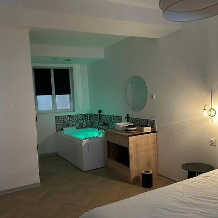 Appartement Spa 2 Pers-Couteliers-Centre Ville Мулен Экстерьер фото